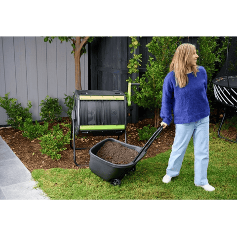 180L Door Open with compost in the garden image 4