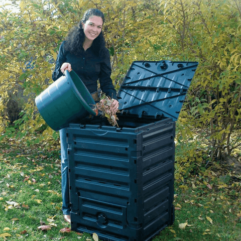 garantia eco master composter in garden